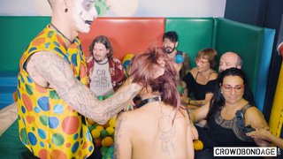 CrowdBondage.com