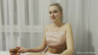 Мастурбируют девушке - секс видео онлайн